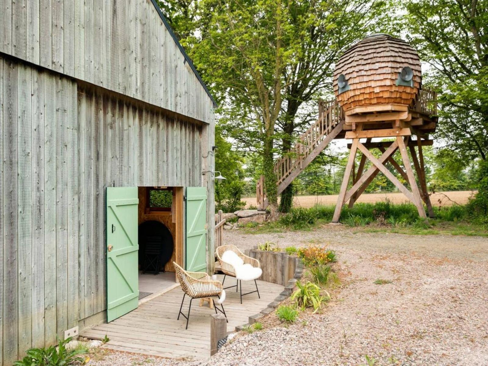 La Ville Es Renais - Ferme Et Maison D'Hotes Insolite إيركي المظهر الخارجي الصورة