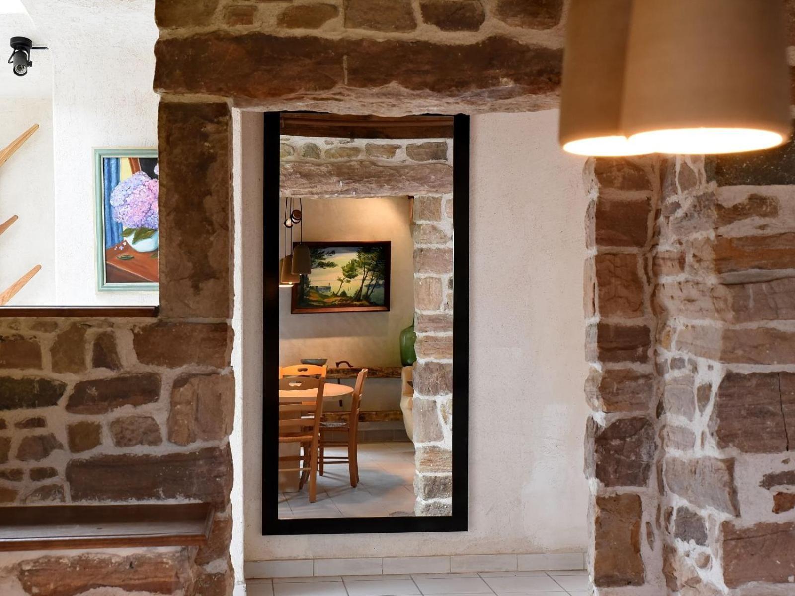 La Ville Es Renais - Ferme Et Maison D'Hotes Insolite إيركي المظهر الخارجي الصورة